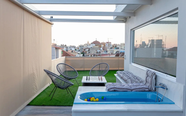 Central Cozy Penthouse fully equipped, big terrace