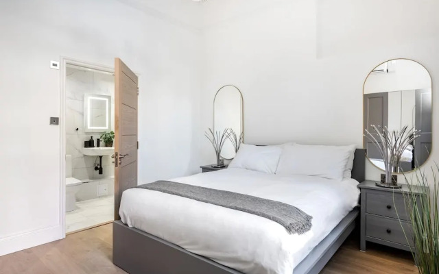 Luxury Apartment in Central London