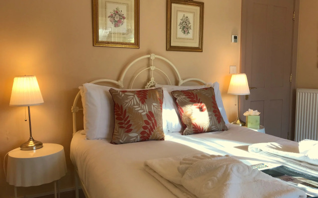 Thatched Cottage Hotel