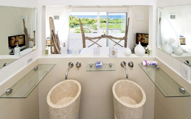 Alizee by Island Properties Online