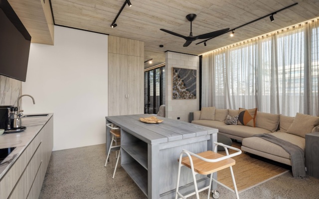 Oatland 26 Esplanade Coastal Retreat – Guest Rooms – Gold Coast