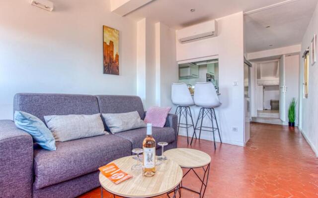 Gilly 4 - EXCEPTIONAL 2BEDS, SEA VIEW, MODERN,A/C, OLD TOWN