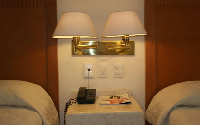 Hotel & Suites Nader