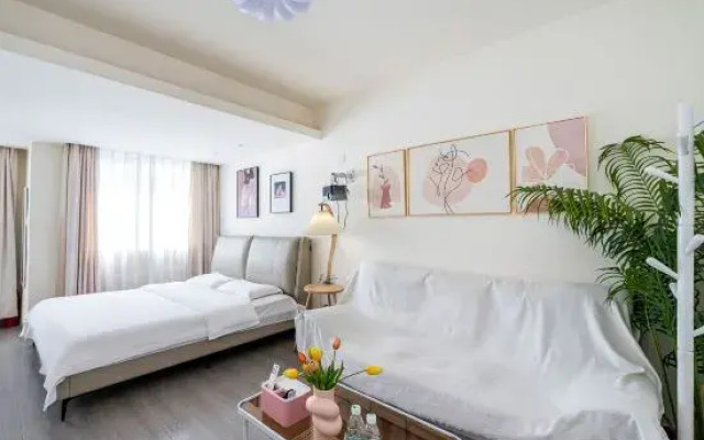 Guisu Homestay (Jianghan Road Pedestrian Street)