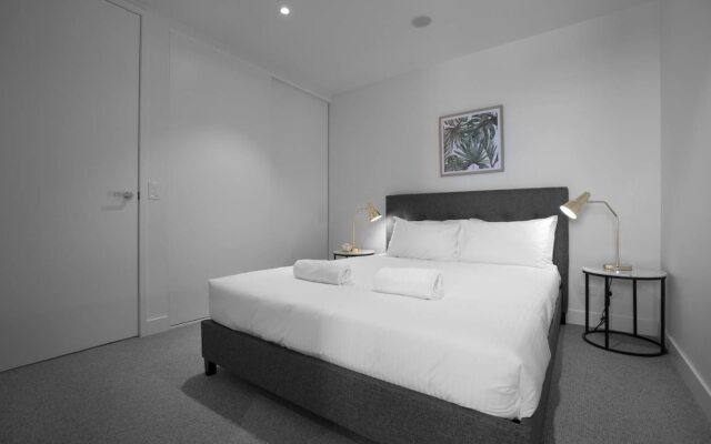 Wow Apartment In Boxhill Central Near Hospital