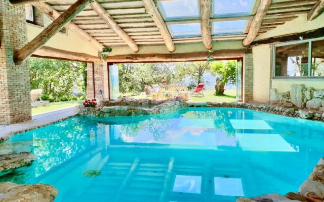 Luxury villa Colle dell'Asinello ,proprietari , Price all inclusive Pool Heating 30 C & area SPA h 24, near ORVIETO