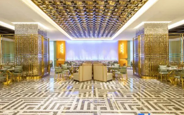 Haining Relax Grand Hotel