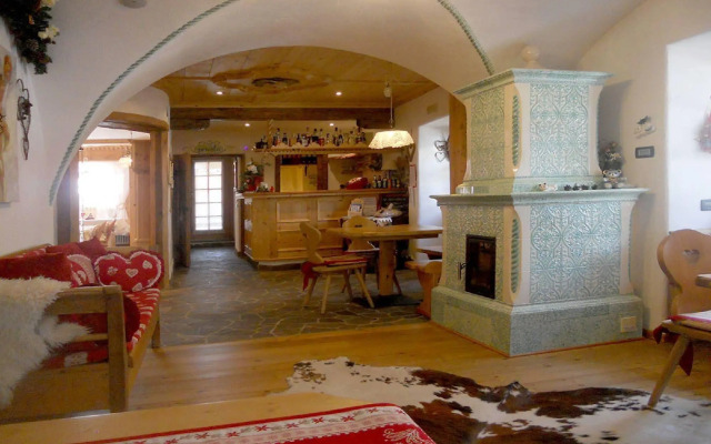 Hotel Salvanel Boschetto Roland Di Dapra’ Maria Maddalena