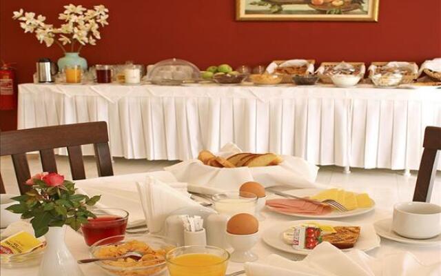 Istron Hotel