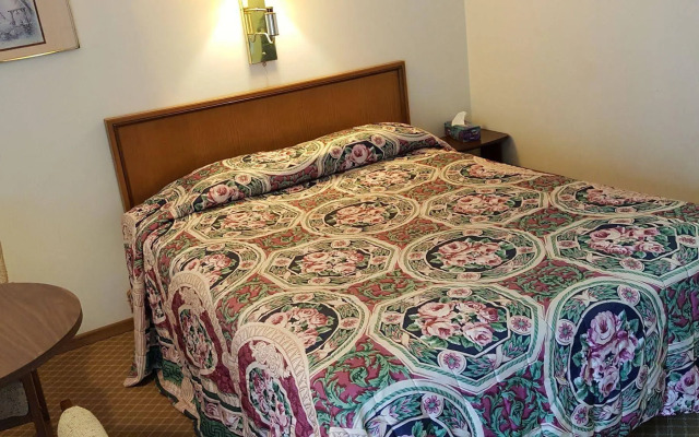 Town N Country Motor Inn