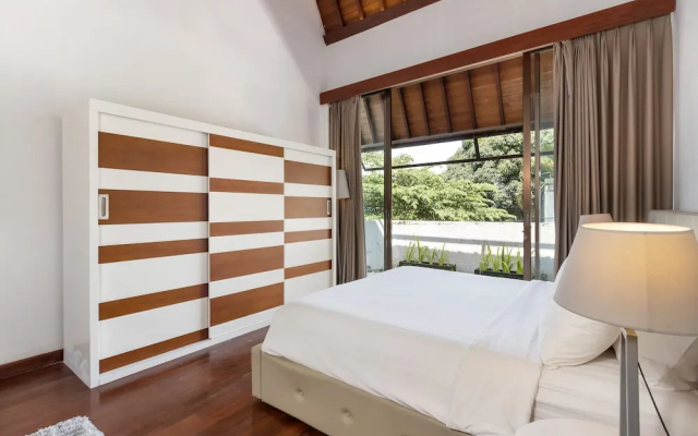 Villa Summer by Villa Finder