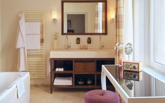 Hotel Alden Splügenschloss Zürich - Leonardo Limited Edition