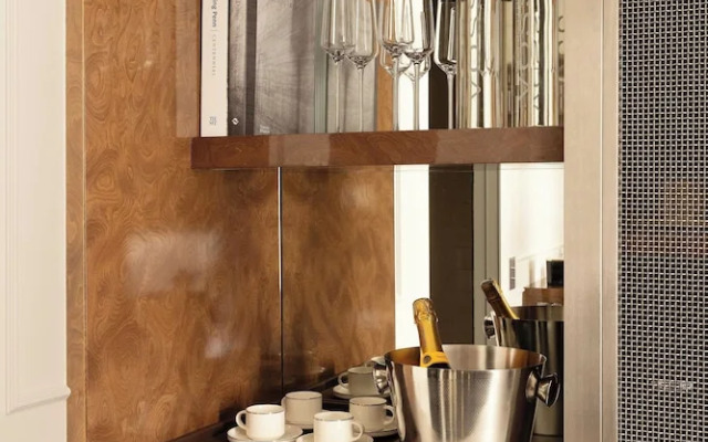 Bourgogne Hostel - Room 22- 2P - Invalides