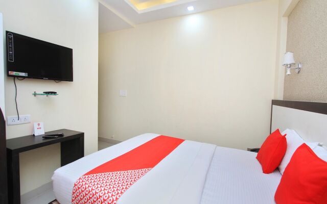 OYO 13029 Hotel Bestend