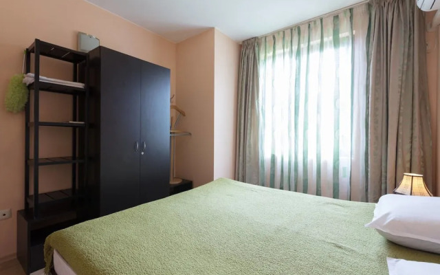 Apartment Rich Beach Nessebar