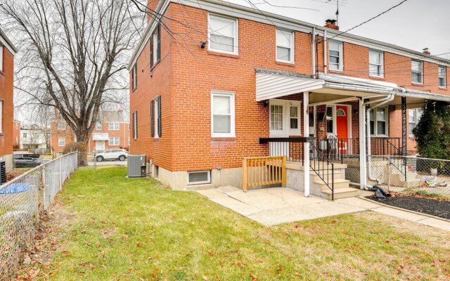 Modern & Spacious Townhome: 9 Mi to Dtwn Baltimore