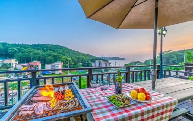 Daebudo Grand Blue Pension