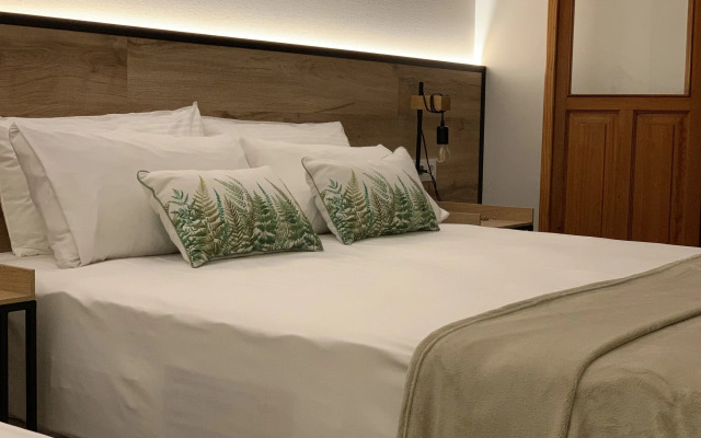 Sweet Sevilla Suites