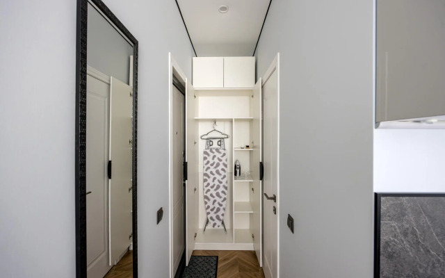 Home Like on 5 Einstein Boulevard
