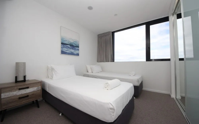 Qube Broadbeach 39 – Guest Rooms – Gold Coast
