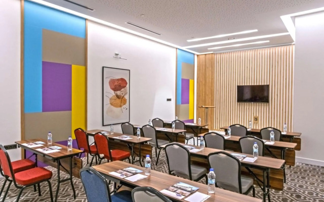 Hampton By Hilton Sakarya
