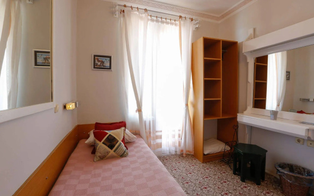 Beach House Hotel