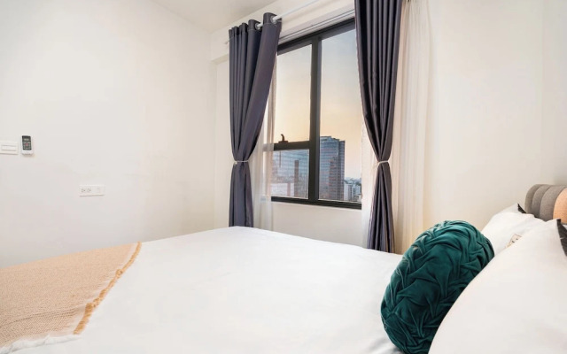 SOHO Premier Residence