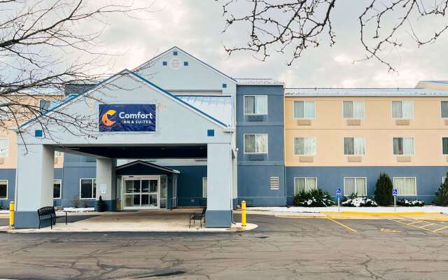 Comfort Inn & Suites Olathe - Kansas City