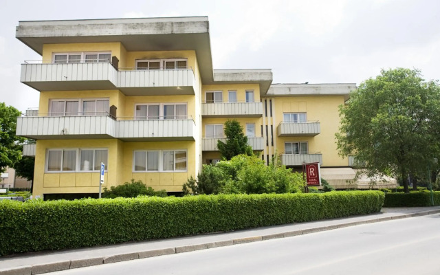 Regal Hotel