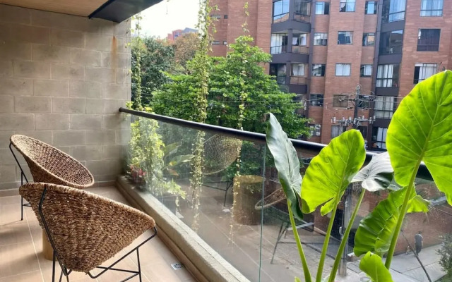 w Beautiful 3BR w Terrace n AC in Laureles