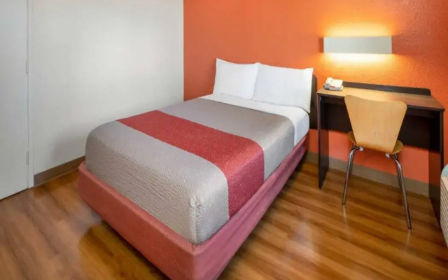 Motel 6 Ventura, CA - South