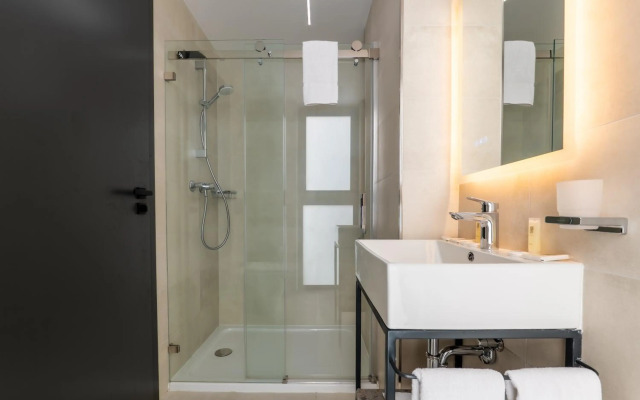 Onyx Hotel