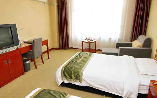 Lucky Day Hotel (Xi'an Shaanxi Normal University Exhibition Center)