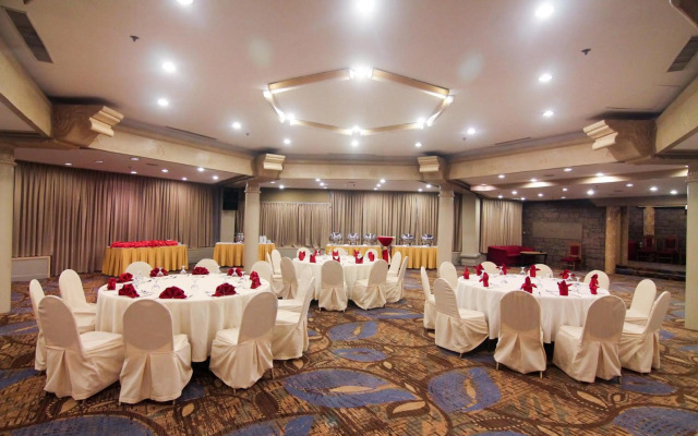 Century Park Hotel