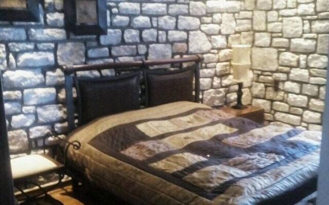 Stone Mansion Anavryti