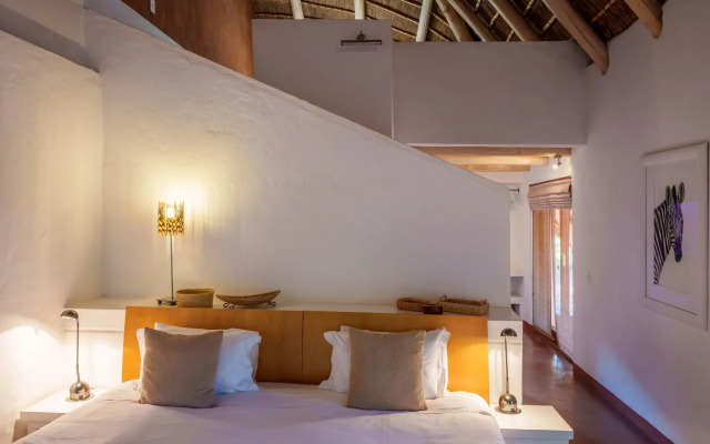 Zebras Crossing Lodge