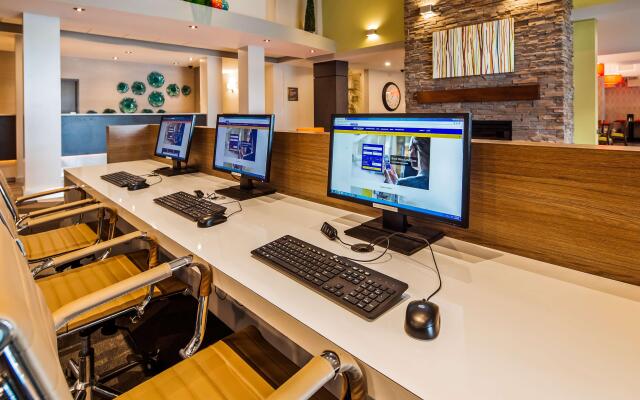 Best Western Plus Dartmouth Hotel & Suites