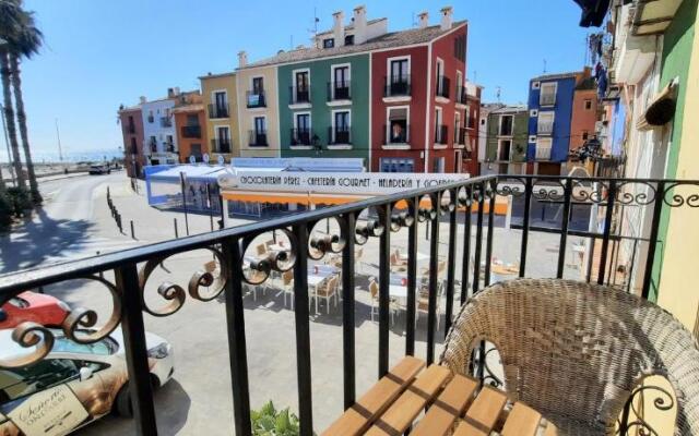 AR28-1, Coqueto apartamento en primera línea de playa