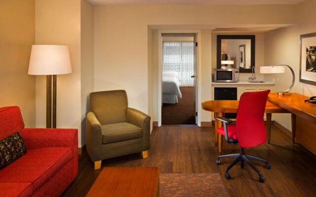 Four Points by Sheraton Suites Tampa Airport Westshore