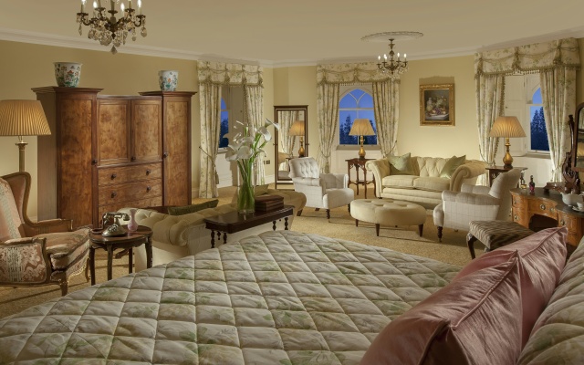Crossbasket Castle Hotel & Restaurant