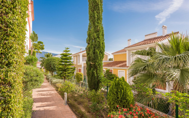 Cortijo del Mar Resort