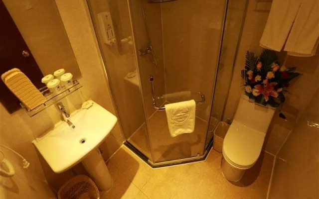 GreenTree Inn Hainan Sanya Chunyuan Seafood Square Express Hotel