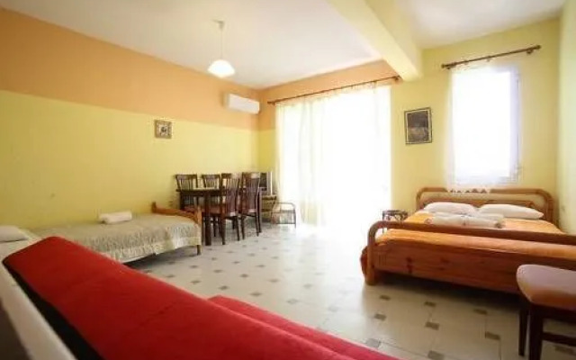 Nefeli Wind Club Apartments