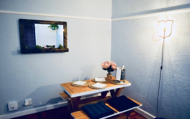 Elegant 1 Bedroom Apartment in Gardens