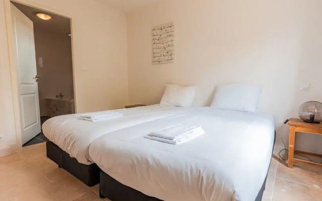 Spacious and Modern Villa With Large Garden and BBQ Area