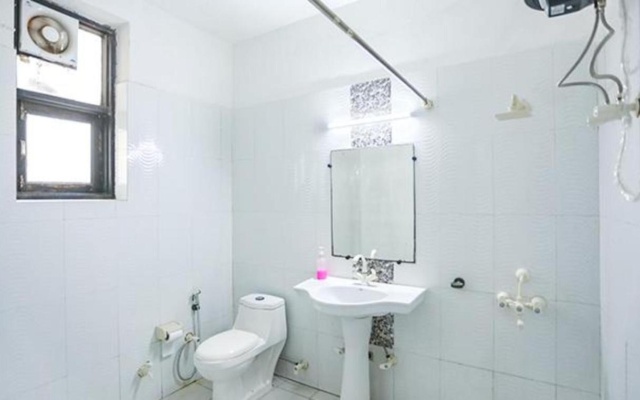 FabHotel F9 H Block Sector 51