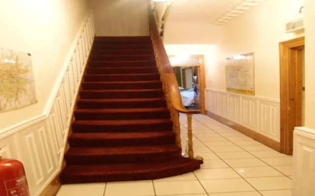 Hotel 65