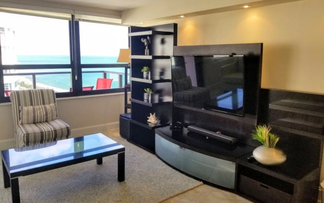 Alexander 1704 2 Bedroom Apts by Redawning