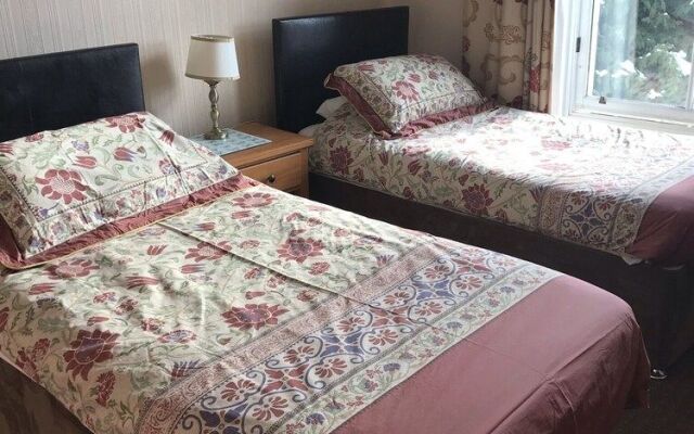 Roselodge Guest House