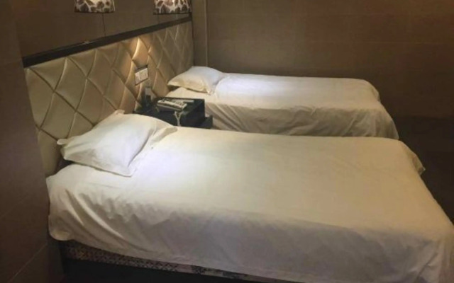 Qingmu Hotel (Nanjing Jiangning Wanda XinTing Road Subway Station)